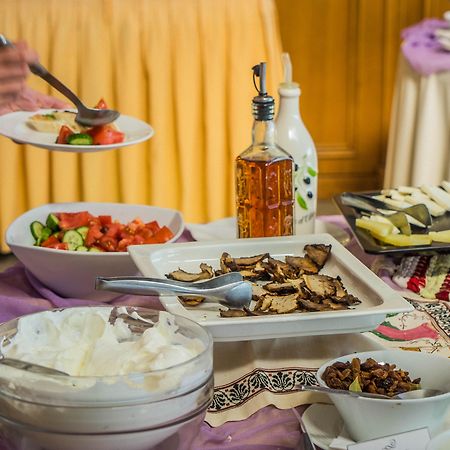Castello City Hotel Ираклио Екстериор снимка