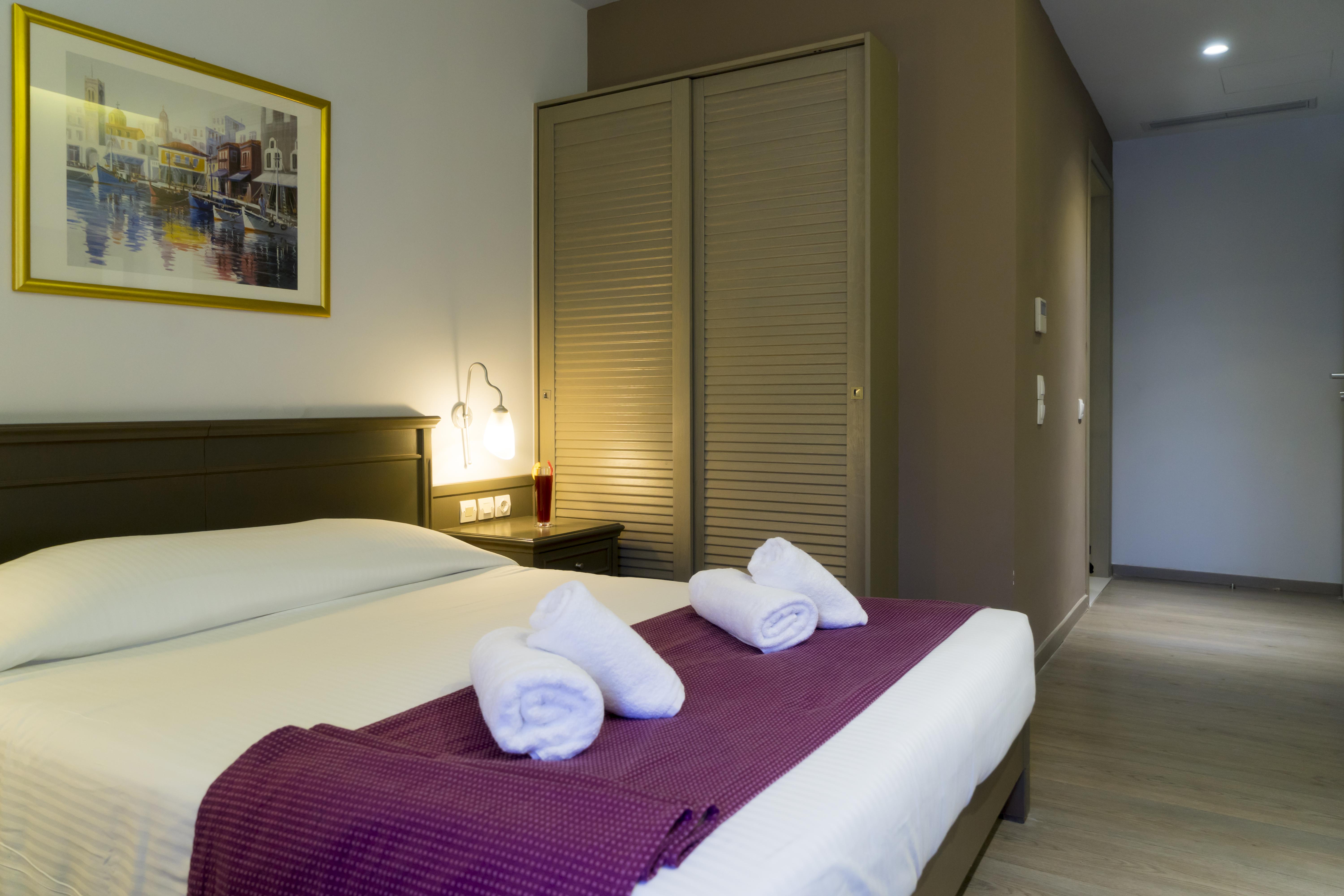Castello City Hotel Ираклио Екстериор снимка