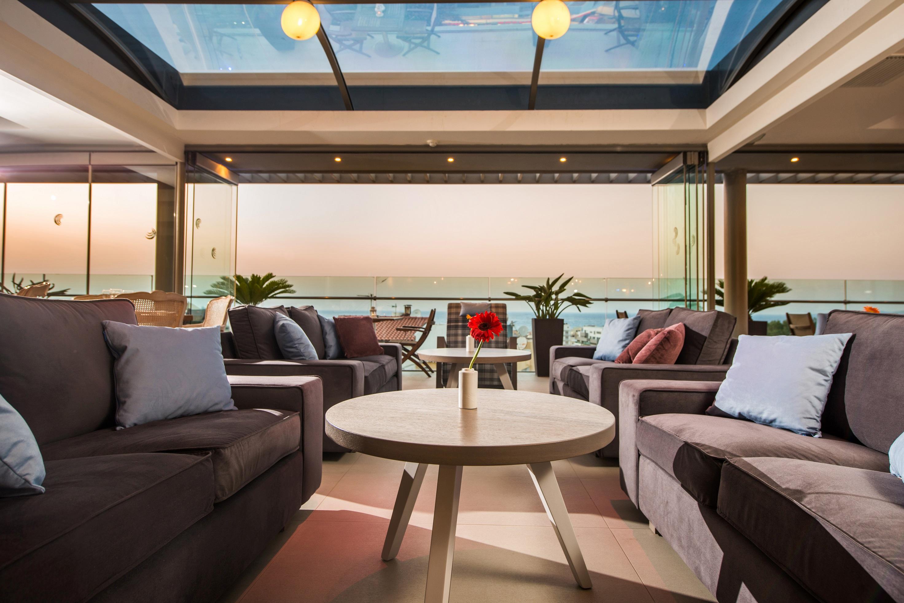 Castello City Hotel Ираклио Екстериор снимка